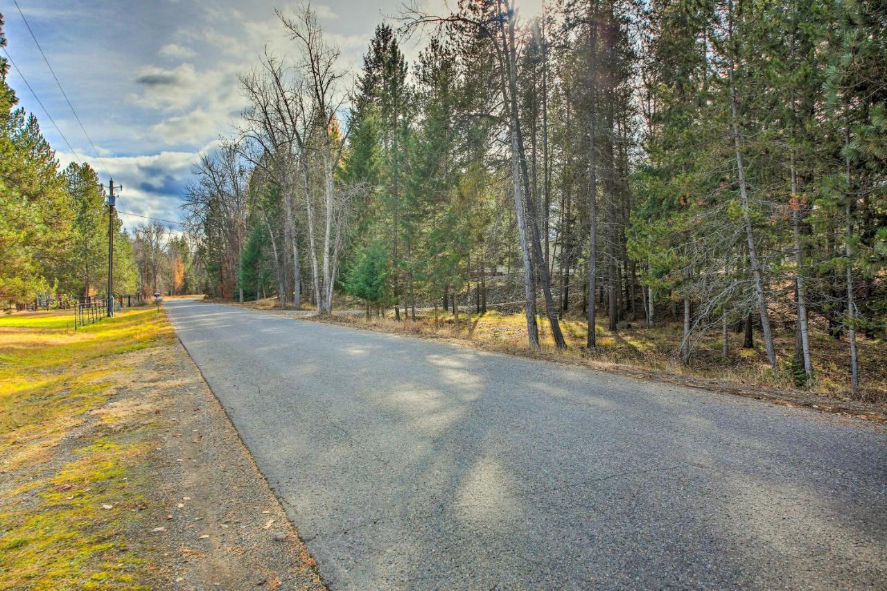 Pet-Friendly Libby Cottage With Mountain Views! Exterior photo